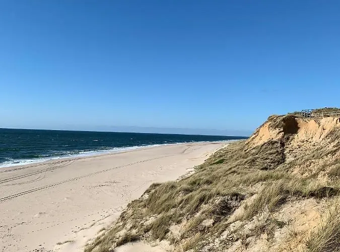 公寓 Neu In - Hochwertige Unter Reet Mit Strandkorb 凯图姆